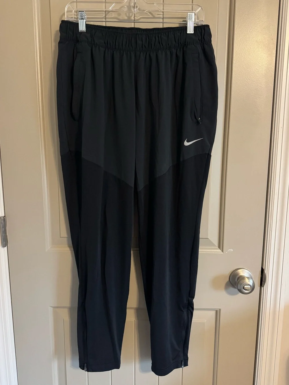 (NWOT) Nike Black Performance Track Pants with Reflective Swoosh